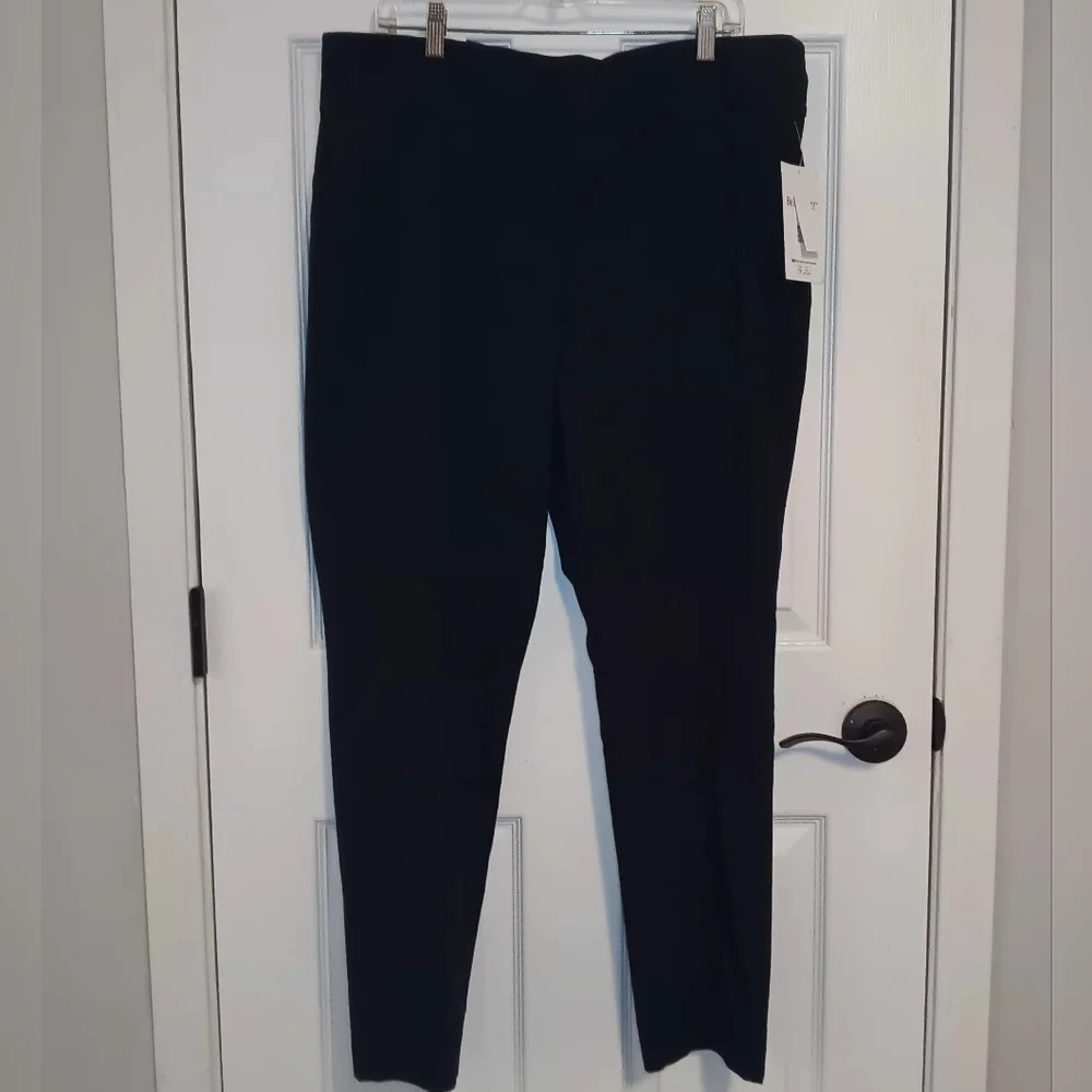 Gloria Vanderbilt Pull-On Womens Slim Leg Stretch Pants NWT - Picture 2 of 6